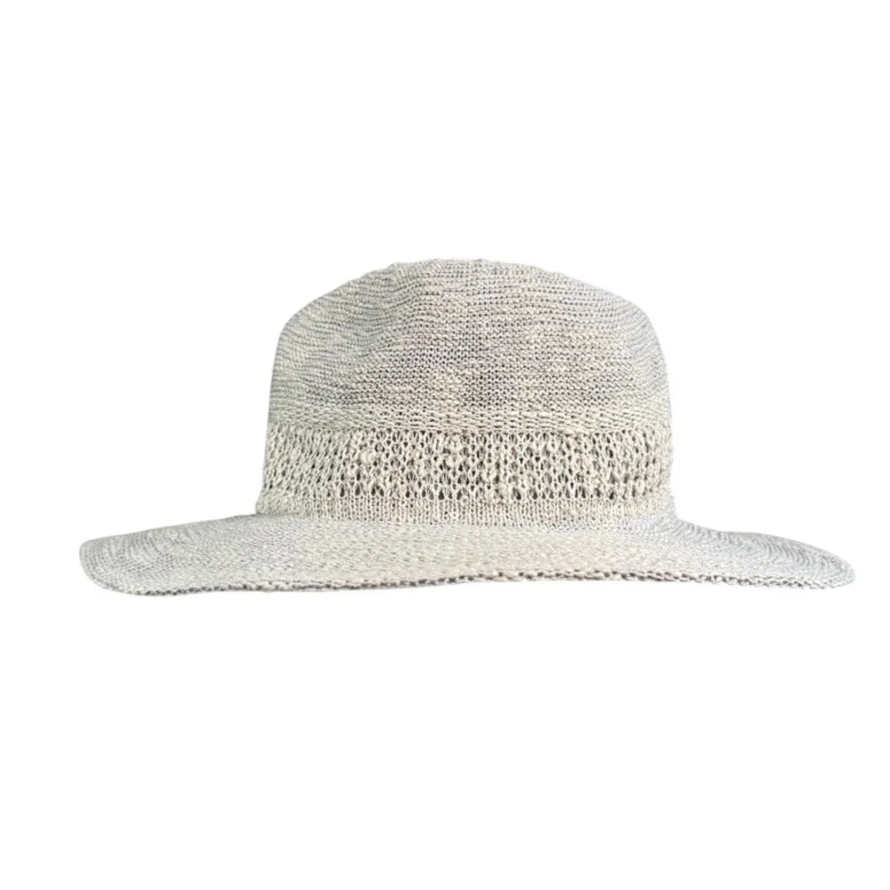 Vince Camuto Grey Knit Fedora Hat Silver Logo Crest One Size